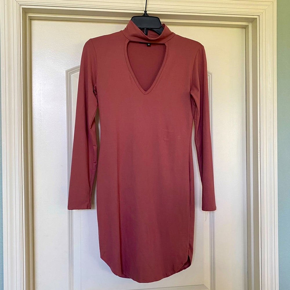 VIBE Sportswear - Adorable Rose Pink Turtleneck Longsleeve Bodycon Dress! ❤️✨